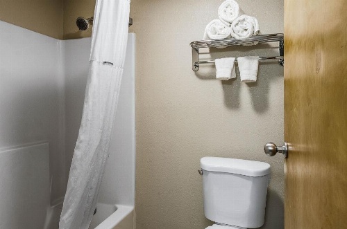 Quality Inn Middleboro-Plymouth image 29